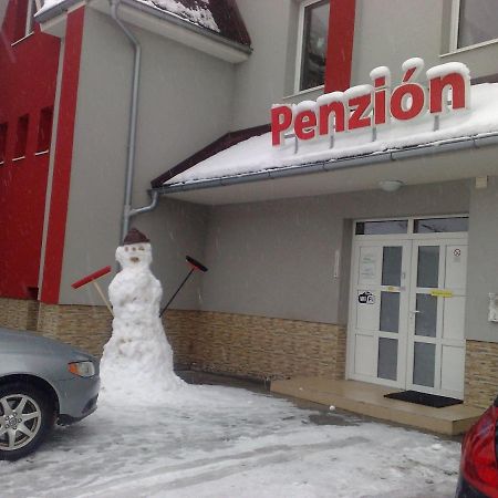 Guest House Penzion Fortuna Tvrdosin Exteriér fotografie